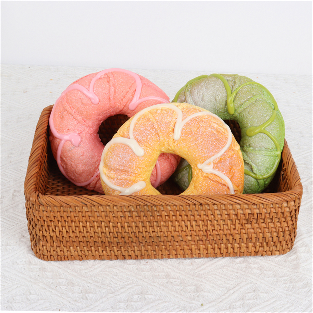 Modelo de donut artificial de  - Wedding Party Supply Store reseña y precio